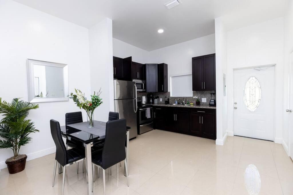 Comfortable 4Br Townhome At Calle 8 Μαϊάμι Εξωτερικό φωτογραφία